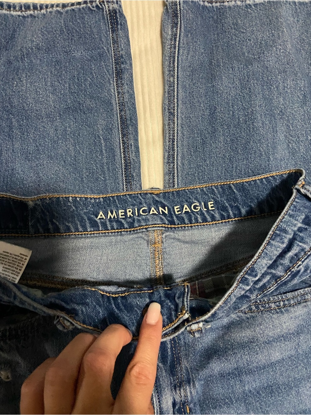 American Eagle Outfitters Medium Blue Skater Jeans - Picture 3 of 6